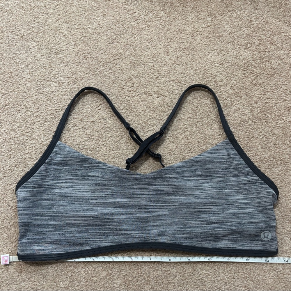 lululemon athletica sports bra - gray strappy criss cross back size 8